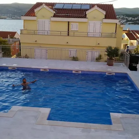 Moonlight Daire Trogir